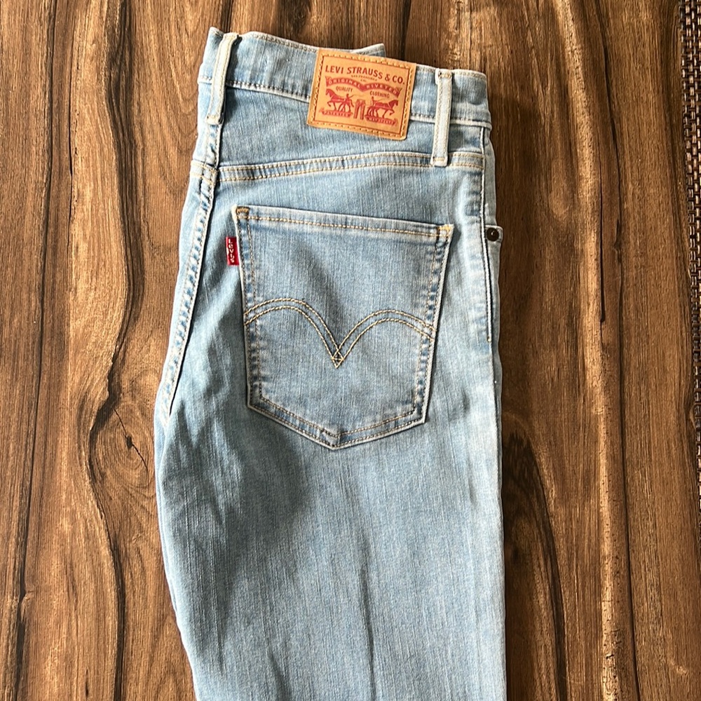 Levi mile high super skinny